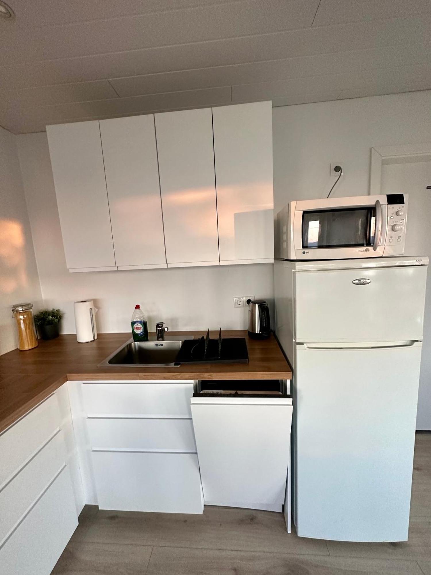 Charming 1-Bedroom Condo With Stunning View 레이캬비크 외부 사진